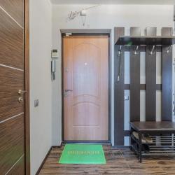 Фото Отель Трёхкомнатная квартира на Краснозвёздной улице 31