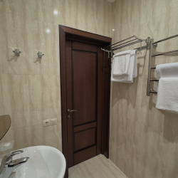 Номер комфорт с 1 двуспальной кроватью