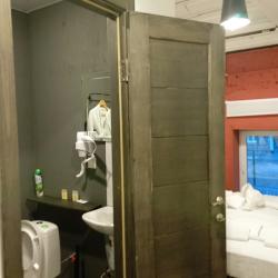 Номер стандарт с 1 двуспальной кроватью