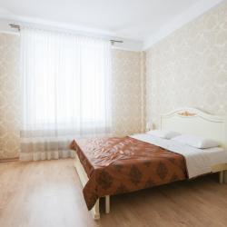 Номер стандарт с 1 двуспальной кроватью