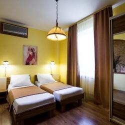 Фото Отель B&B (Би энд Би Гостевой дом)