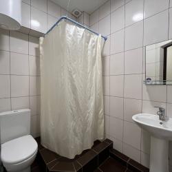 Номер стандарт улучшенный с 1 двуспальной кроватью