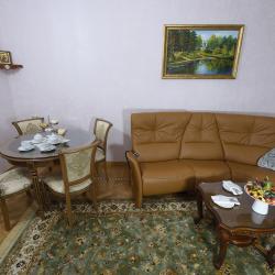 Номер люкс с 2 односпальными кроватями (с завтраком)