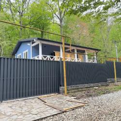 Фото Отель Sunny Home Дом на ул. Мира 32 (Санни Хоум)
