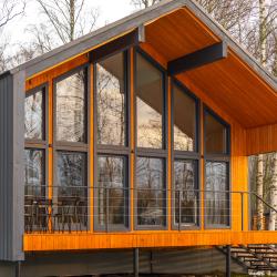 Коттедж у Озера с 3-мя спальнями (120 кв.м)