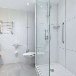 Номер улучшенный стандарт с 1 двуспальной кроватью