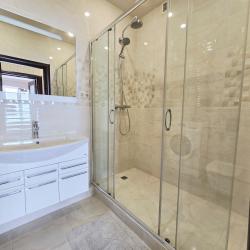 Фото Отель Двухкомнатная квартира с шикарным видом на море!