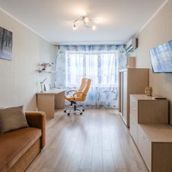 Фото Апартаменты на улице Тополиная 38