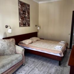 Номер стандарт с 1 двуспальной кроватью