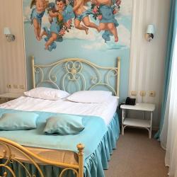 Номер делюкс комфорт с 1 двуспальной кроватью