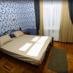 Номер стандарт с 1 двуспальной кроватью