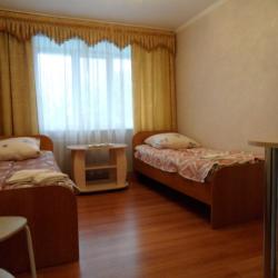 Номер стандарт с 2 односпальными кроватями (с завтраком)