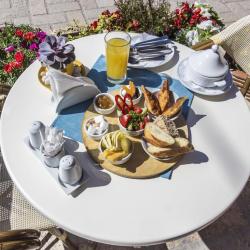 Фото Отель Джеваль