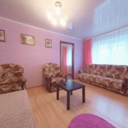 Фото Апартаменты на улице Октябрьская 27