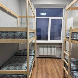 Кровать в 6-местном общем номере