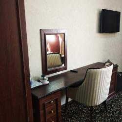 Номер полулюкс с 1 двуспальной кроватью