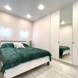 Фото Апартаменты на улице Маршала Мерецкова 9