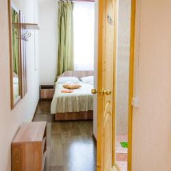 Номер стандарт с 1 двуспальной кроватью