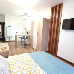 Фото Отель Крыша Мира на улице Луначарского