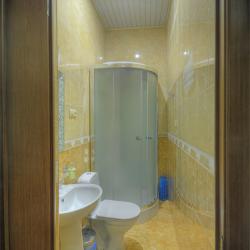 Номер стандарт улучшенный с 1 двуспальной кроватью