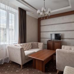 Номер люкс комфорт с 1 двуспальной кроватью