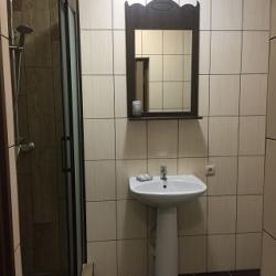 Номер стандарт с 1 двуспальной кроватью