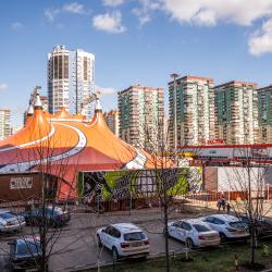 Фото Отель СУТКИ В КРД на улице им. Героя Сарабеева В.И. 5 к3