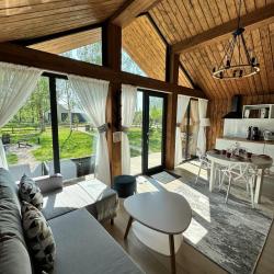 Фото Отель BarnHouse Village (БарнХаус Виллэдж)