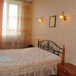 Номер стандарт с 1 двуспальной кроватью