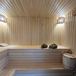 Фото Отель BarnHouse Village (БарнХаус Виллэдж)