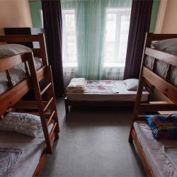 Кровать в 5-местном общем номере