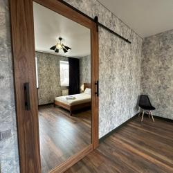 Фото Апартаменты на улице Новолучанская