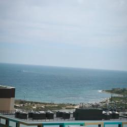 Фото Апартаменты на улице Сочинская 7