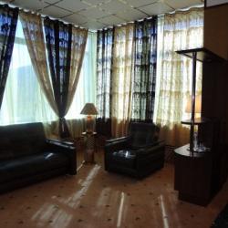 Номер люкс с 2 односпальными кроватями (с завтраком)