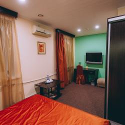 Номер стандарт с 1 двуспальной кроватью