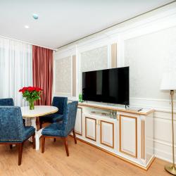 Номер люкс с 1 двуспальной кроватью