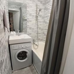 Фото Апартаменты Гранат на улице Большакова