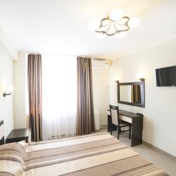 Номер люкс с 1 двуспальной кроватью