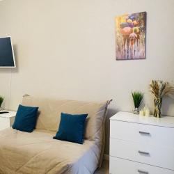 Фото Апартаменты на улице Липовой рощи 4