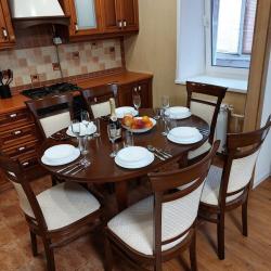 Фото Апартаменты на улице Ньютона 53