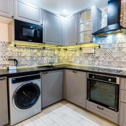 Фото Отель LetoApart (ЛетоАпарт) на улице Суворовская 77-312