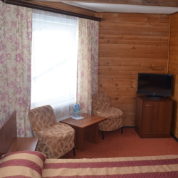 Фото Отель Тирольский