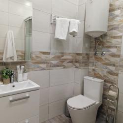 Номер полулюкс с 1 двуспальной кроватью