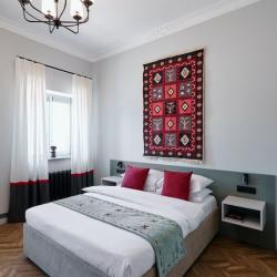 Номер комфорт с 1 двуспальной кроватью (с завтраком)