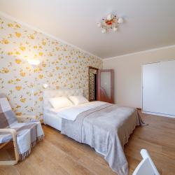 Фото Отель Цветные сны 28 на Восточно-Кругликовской улице