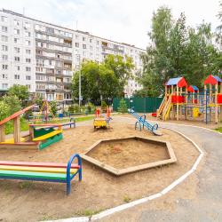 Фото Отель Бoльшая 3-x комнaтнaя кваpтира в центре города