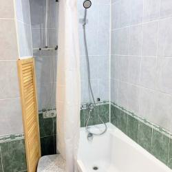Фото Апартаменты на улице Генерала Иванова 3к1