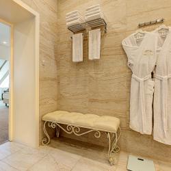 Номер полулюкс (мансарда)