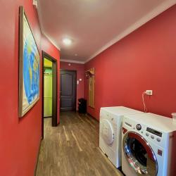 5-комнатные апартаменты стандарт ул. Комсомольская 1, 1 этаж. Рядом с ФСК