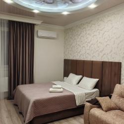 Фото Апартаменты на улице Казбекская 19